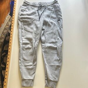 Nike Men's Light Gray Jogger Sweatpants